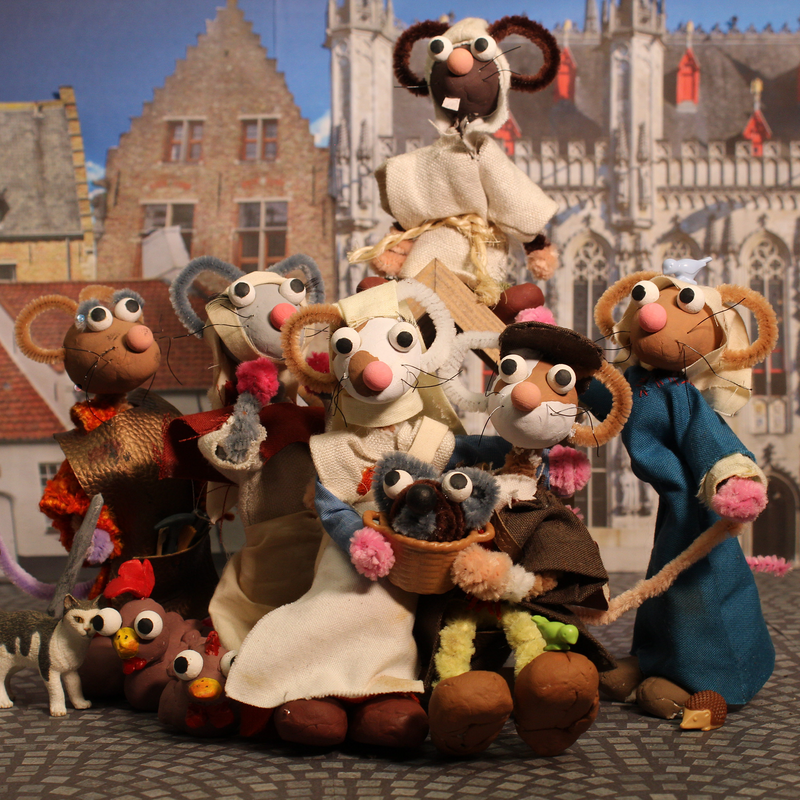 Alle Darsteller:innen des interaktiven Films "Verlierer:innen schreiben Geschichte (2025)" in mittelalterlicher Tracht auf dem Hauptplatz in Brügge.